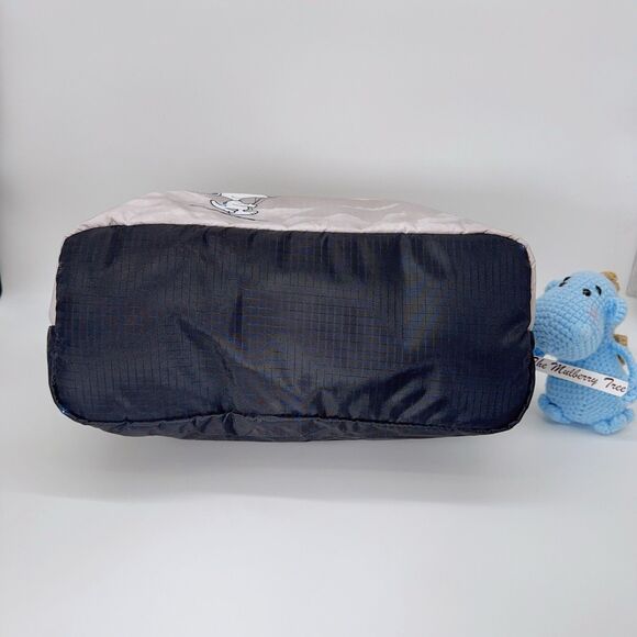 LeSportsac X Peanuts Hailey Light Tote Snoopy Sky Colorful Heart Balloons NWT - Picture 6 of 13